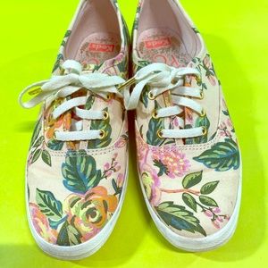 Women’s sneakers size 6 Keds